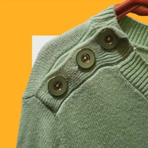 Small Mint Green Top Shoulder Button Accents 3/4 Sleeves S Cute Banana Republic - Picture 2 of 5